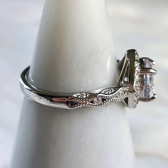 NWT Ryze White Frost Cubic Zirconia .925 Sterling Silver Ring - Size 8.5 - Picture 5 of 8